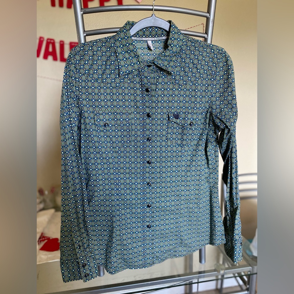 Cinch women’s size medium. Like new